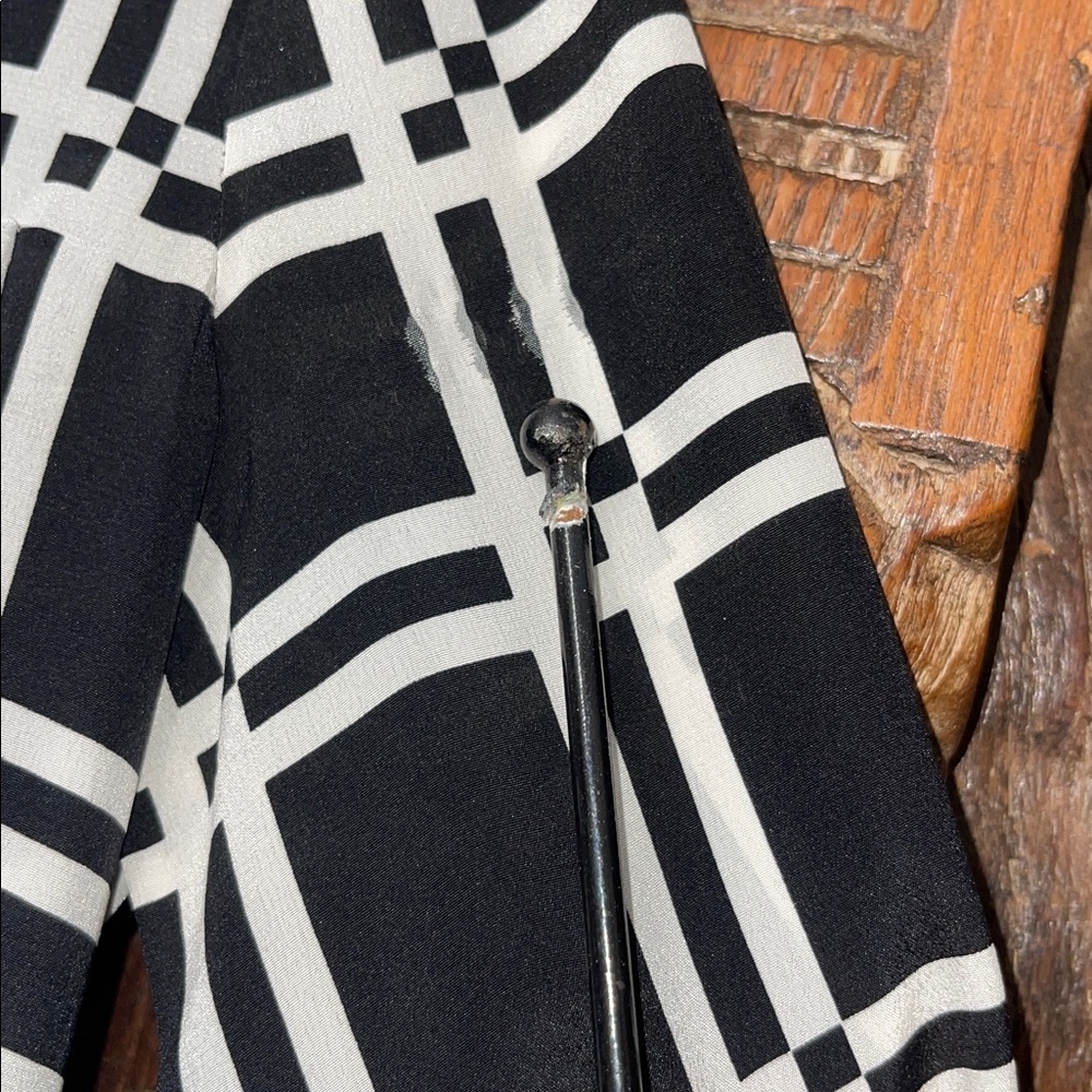 Diane Von Furstenberg 100% Silk Shirt Dress with Waist Tie Size 0 - Picture 9 of 12
